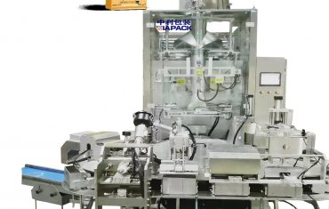 Автоматическая вакуумная упаковочная машина для кофейного порошка с треугольной моделью